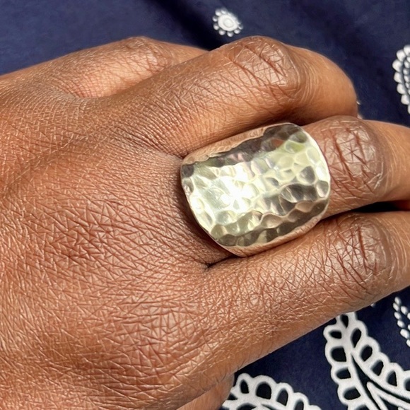 Concaved Hammered-Style Sterling Silver Ring - Size 10 - Picture 5 of 9